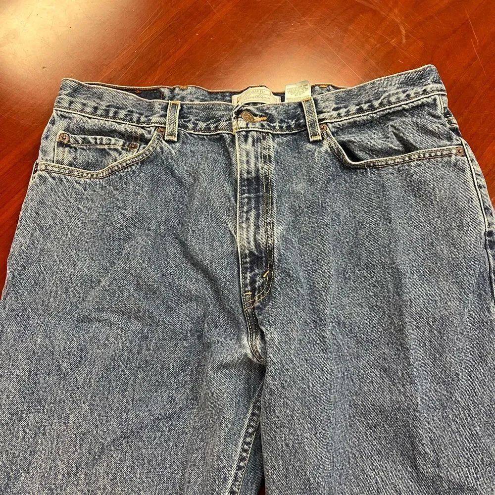 Levi’s Strauss Regular Fit Straight Leg Jeans sz 38 x 32